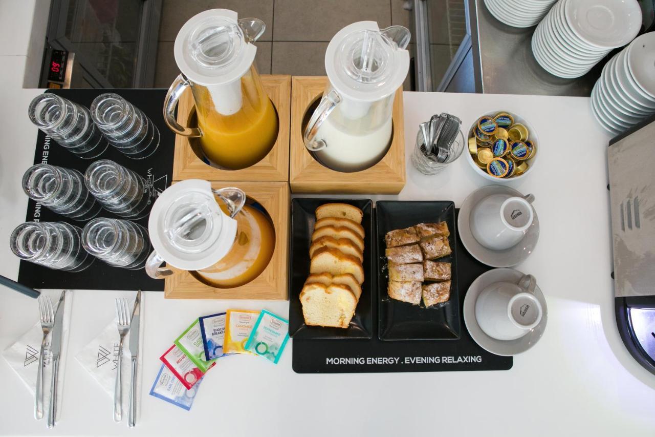Bed and Breakfast White 9 2*